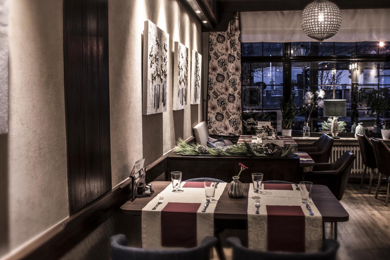 Restaurant Landgasthof Zum Wiesengrund Newel ภายนอก รูปภาพ