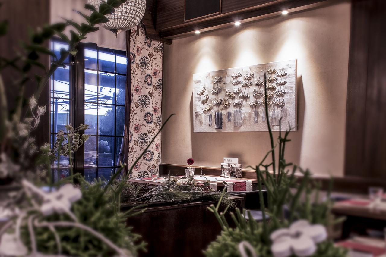 Restaurant Landgasthof Zum Wiesengrund Newel ภายนอก รูปภาพ