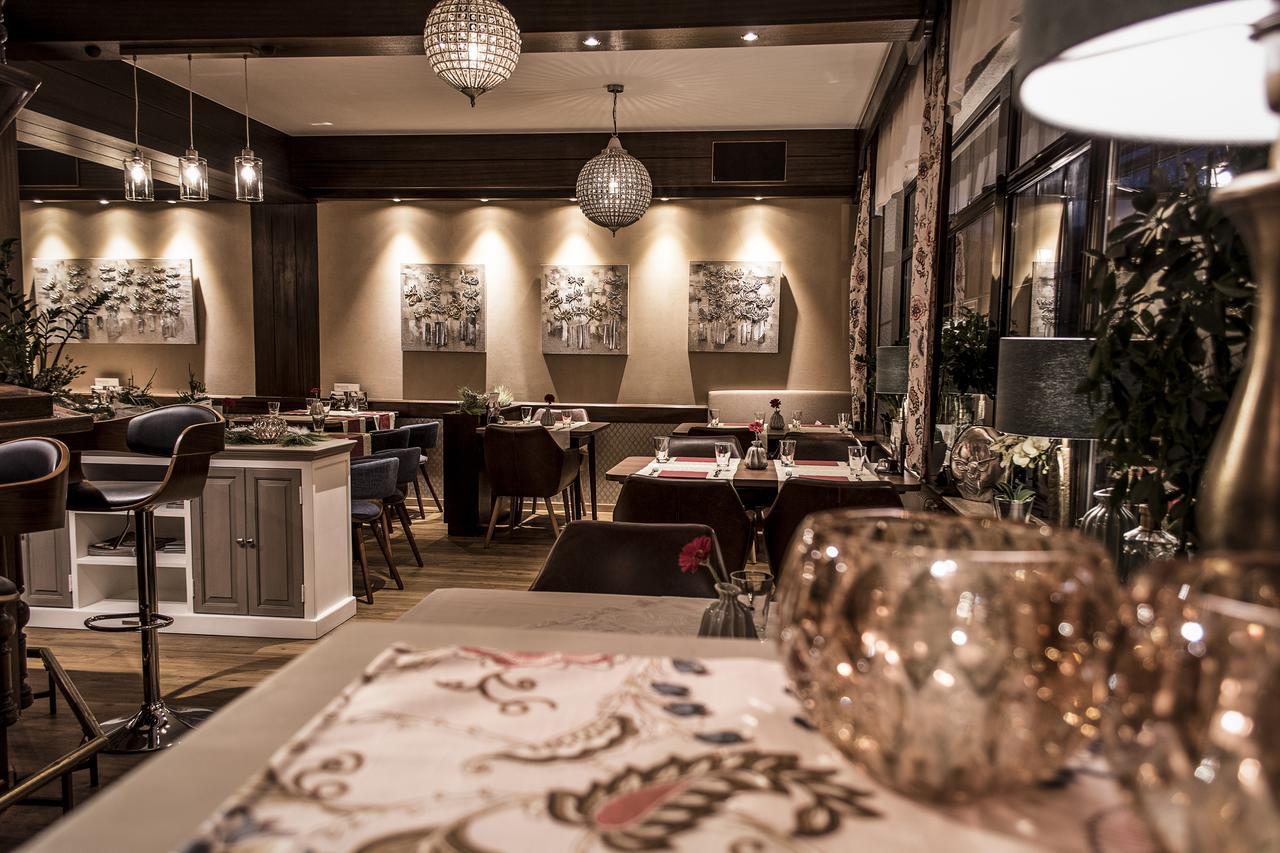 Restaurant Landgasthof Zum Wiesengrund Newel ภายนอก รูปภาพ