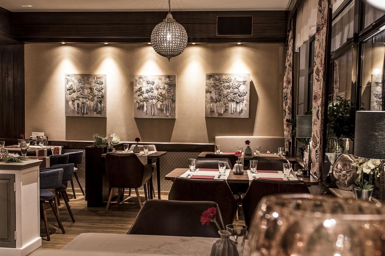 Restaurant Landgasthof Zum Wiesengrund Newel ภายนอก รูปภาพ