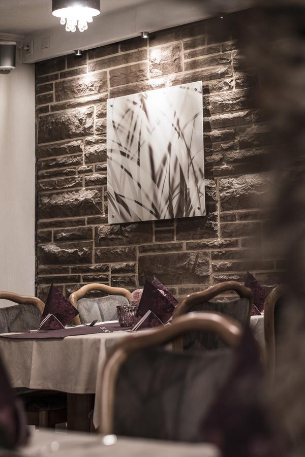 Restaurant Landgasthof Zum Wiesengrund Newel ภายนอก รูปภาพ